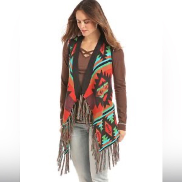 Powder River Outfitters Sweaters - Powder River‎ Outfitters by Panhandle Slim Aztec fringed vest. Size small.
